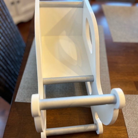 Pottery Barn wooden sleigh - Picture 2 of 2